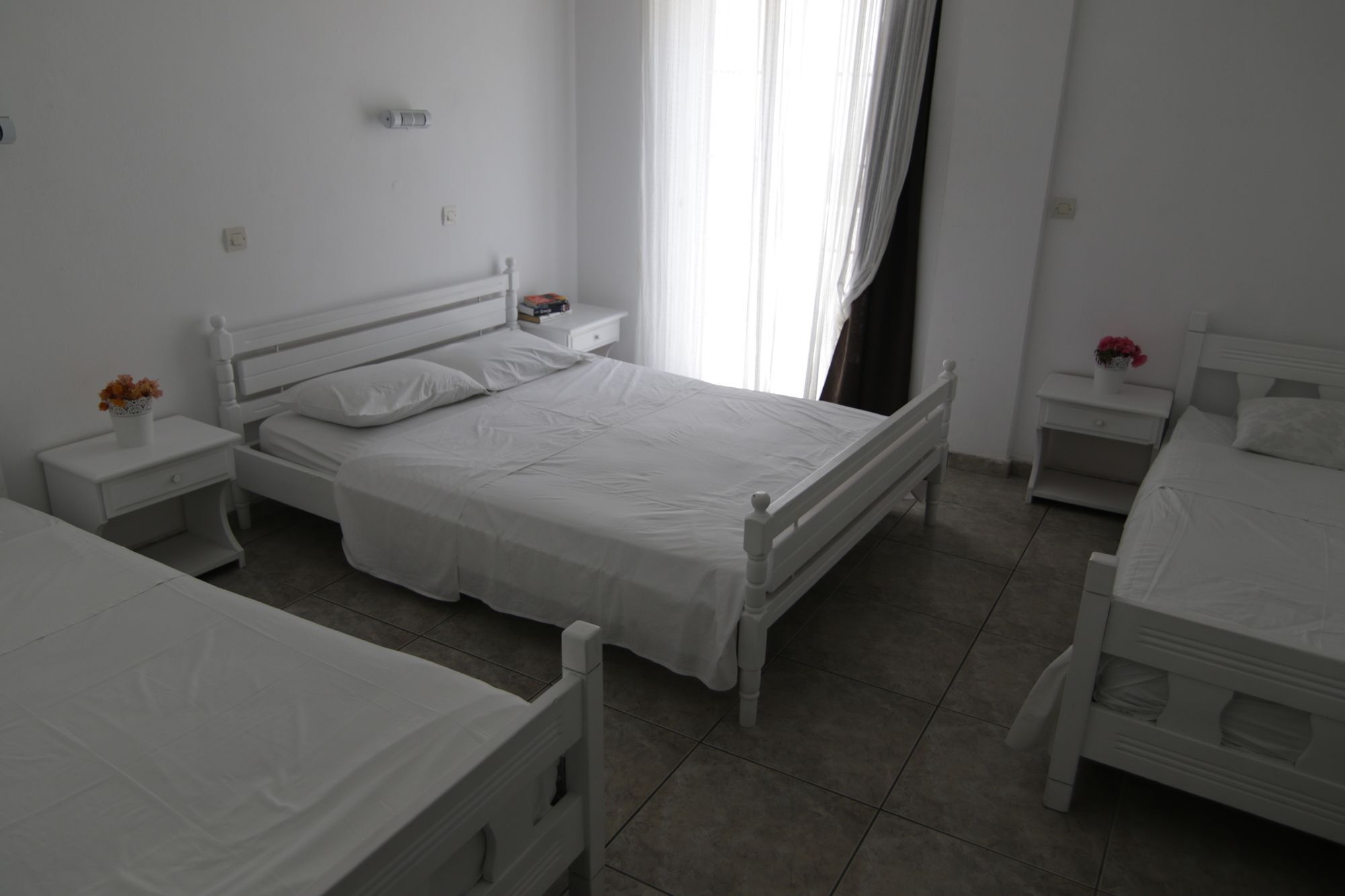 Armadoros Hotel / Ios Backpackers Екстер'єр фото