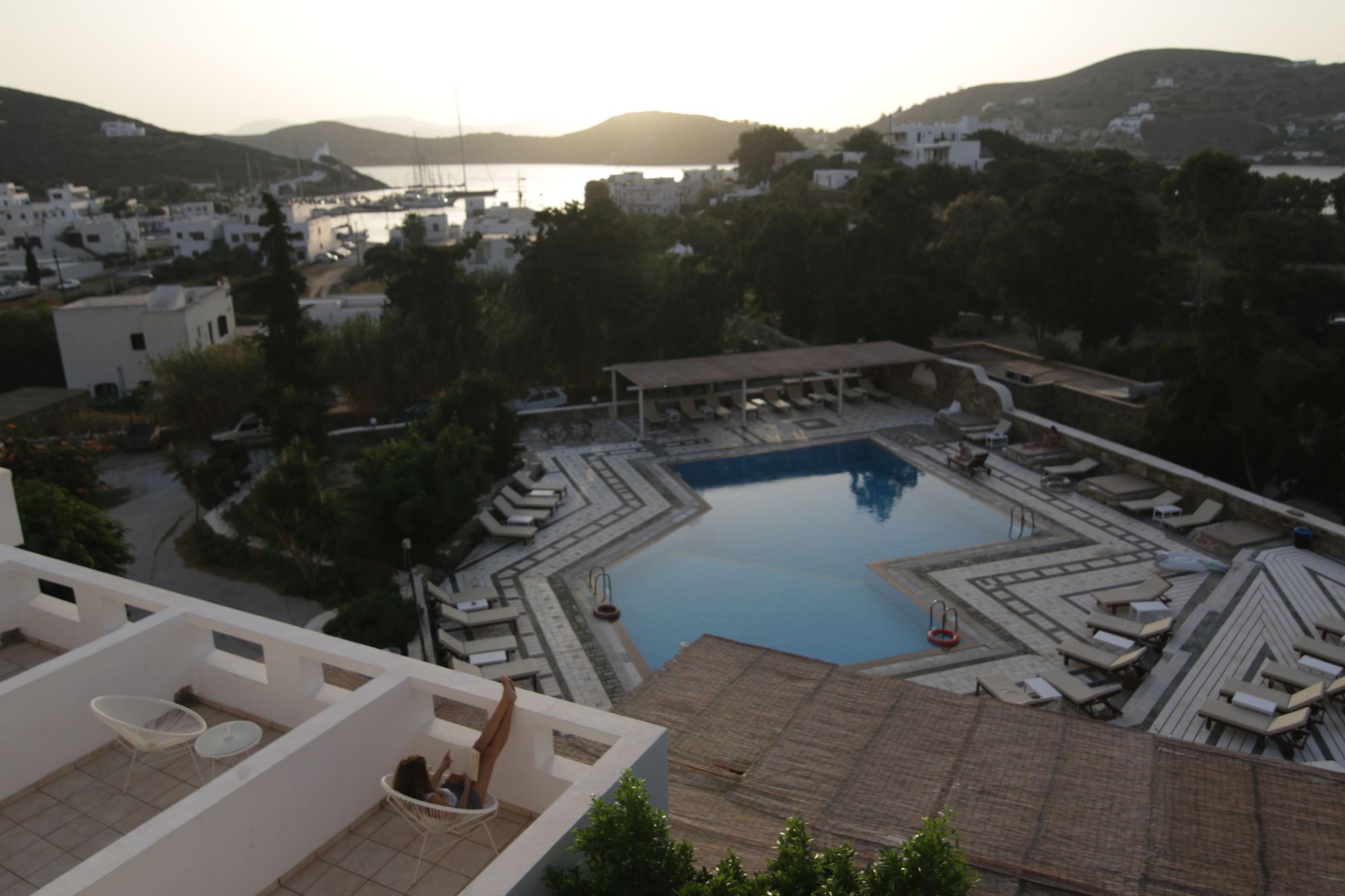 Armadoros Hotel / Ios Backpackers Екстер'єр фото